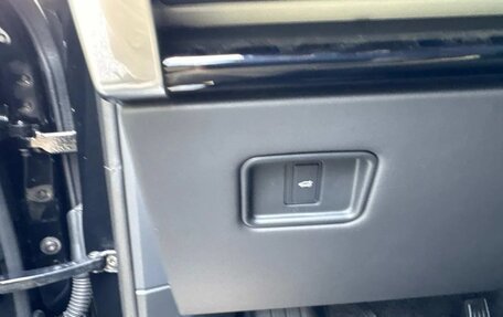 Land Rover Range Rover IV рестайлинг, 2025 год, 18 529 516 рублей, 32 фотография