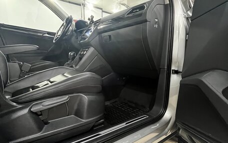 Volkswagen Tiguan II, 2020 год, 2 200 000 рублей, 26 фотография