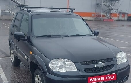 Chevrolet Niva I рестайлинг, 2017 год, 700 000 рублей, 2 фотография