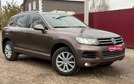 Volkswagen Touareg III, 2013 год, 2 350 000 рублей, 2 фотография