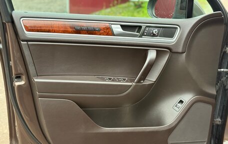 Volkswagen Touareg III, 2013 год, 2 350 000 рублей, 8 фотография