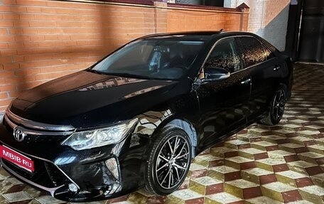Toyota Camry, 2015 год, 1 890 000 рублей, 1 фотография