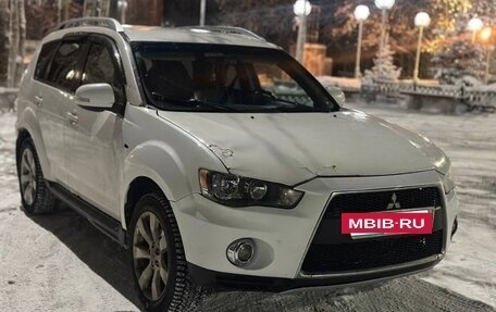 Mitsubishi Outlander III рестайлинг 3, 2010 год, 650 000 рублей, 3 фотография