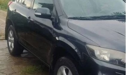 Toyota RAV4, 2011 год, 1 100 000 рублей, 1 фотография