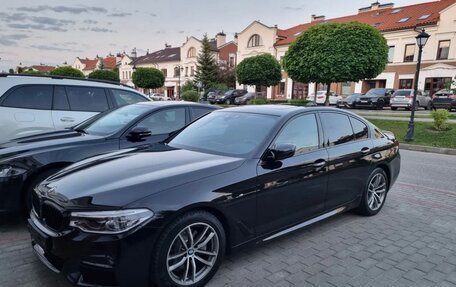 BMW 5 серия, 2017 год, 3 100 000 рублей, 2 фотография