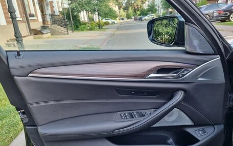 BMW 5 серия, 2017 год, 3 100 000 рублей, 13 фотография