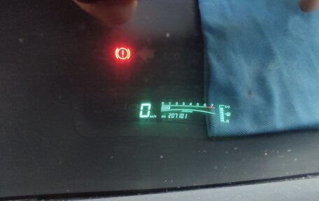 Toyota Yaris III рестайлинг, 2009 год, 590 000 рублей, 7 фотография