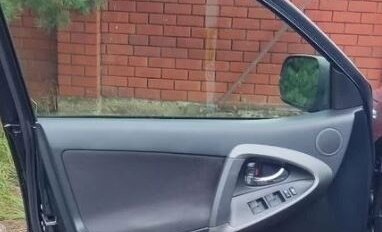 Toyota RAV4, 2011 год, 1 100 000 рублей, 9 фотография