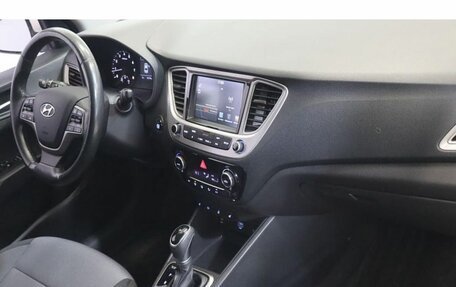 Hyundai Solaris II рестайлинг, 2019 год, 1 399 000 рублей, 5 фотография