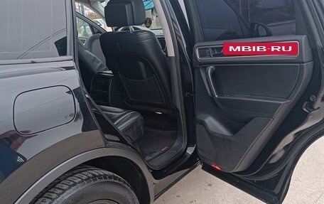 Volkswagen Touareg III, 2011 год, 2 000 000 рублей, 12 фотография