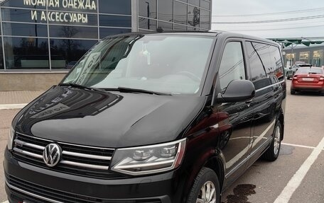 Volkswagen Multivan T6 рестайлинг, 2018 год, 4 120 000 рублей, 3 фотография