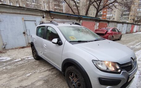 Renault Sandero II рестайлинг, 2016 год, 900 000 рублей, 2 фотография