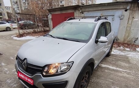 Renault Sandero II рестайлинг, 2016 год, 900 000 рублей, 3 фотография