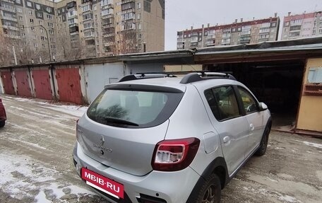 Renault Sandero II рестайлинг, 2016 год, 900 000 рублей, 4 фотография