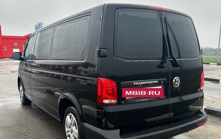 Volkswagen Transporter T6 рестайлинг, 2021 год, 3 799 000 рублей, 9 фотография