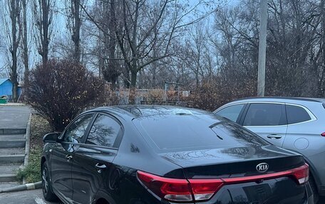 KIA Rio IV, 2018 год, 1 200 000 рублей, 4 фотография