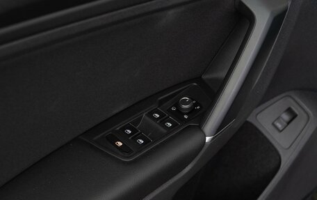 Volkswagen Tiguan II, 2017 год, 2 805 444 рублей, 16 фотография