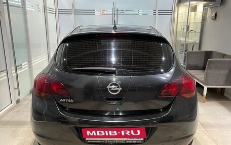 Opel Astra J, 2010 год, 580 000 рублей, 3 фотография