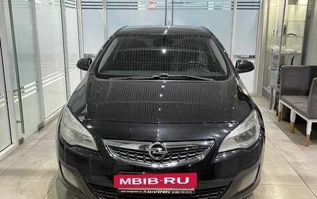 Opel Astra J, 2010 год, 580 000 рублей, 2 фотография