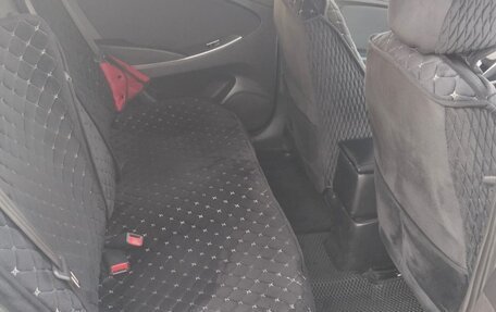 Hyundai Solaris II рестайлинг, 2015 год, 980 000 рублей, 9 фотография