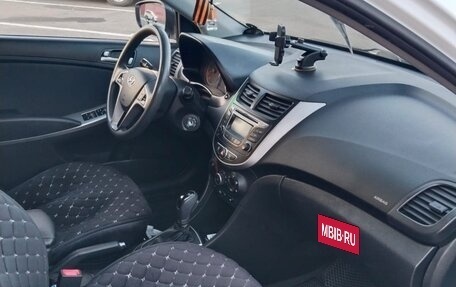 Hyundai Solaris II рестайлинг, 2015 год, 980 000 рублей, 8 фотография