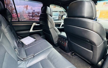 Toyota Land Cruiser 200, 2016 год, 5 500 000 рублей, 9 фотография