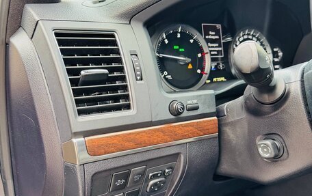 Toyota Land Cruiser 200, 2016 год, 5 500 000 рублей, 15 фотография