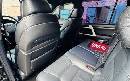 Toyota Land Cruiser 200, 2016 год, 5 500 000 рублей, 10 фотография