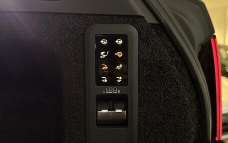 Land Rover Range Rover IV рестайлинг, 2025 год, 25 000 000 рублей, 29 фотография