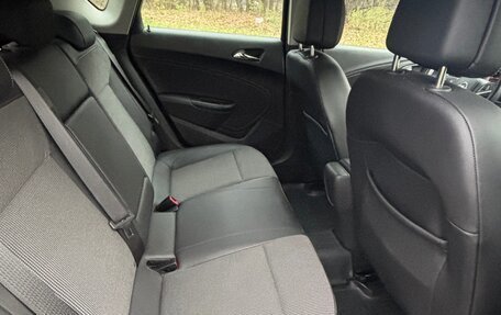 Opel Astra J, 2013 год, 980 000 рублей, 11 фотография