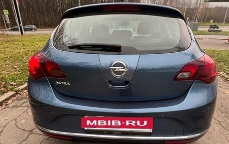Opel Astra J, 2013 год, 980 000 рублей, 3 фотография