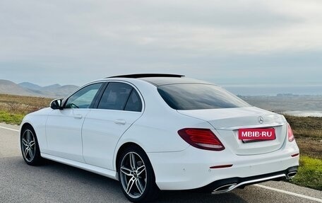 Mercedes-Benz E-Класс, 2016 год, 2 850 000 рублей, 9 фотография