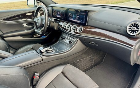 Mercedes-Benz E-Класс, 2016 год, 2 850 000 рублей, 11 фотография