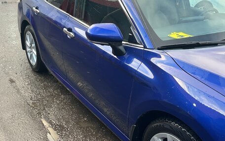 Toyota Camry, 2021 год, 3 950 000 рублей, 2 фотография