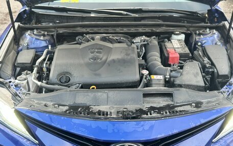 Toyota Camry, 2021 год, 3 950 000 рублей, 6 фотография