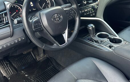 Toyota Camry, 2021 год, 3 950 000 рублей, 9 фотография