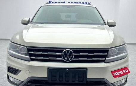 Volkswagen Tiguan II, 2021 год, 1 750 000 рублей, 2 фотография