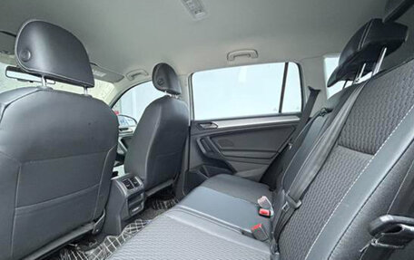 Volkswagen Tiguan II, 2021 год, 1 750 000 рублей, 10 фотография