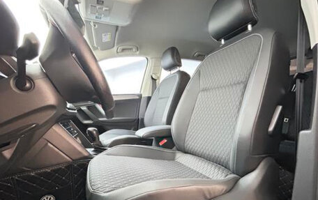 Volkswagen Tiguan II, 2021 год, 1 750 000 рублей, 11 фотография