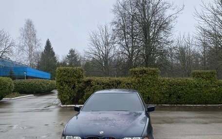 BMW 5 серия, 1999 год, 585 000 рублей, 1 фотография