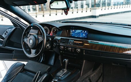 BMW 5 серия, 2006 год, 1 900 000 рублей, 21 фотография