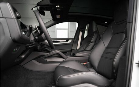 Porsche Cayenne III, 2024 год, 22 400 000 рублей, 6 фотография