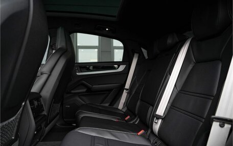 Porsche Cayenne III, 2024 год, 22 400 000 рублей, 16 фотография