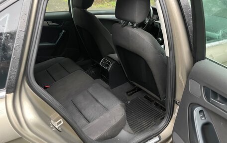 Audi A4, 2010 год, 735 000 рублей, 14 фотография