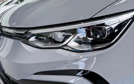 Volkswagen Golf VIII, 2024 год, 2 584 000 рублей, 3 фотография