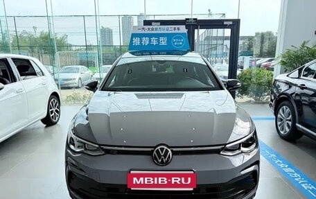 Volkswagen Golf VIII, 2024 год, 2 584 000 рублей, 2 фотография