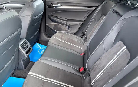 Volkswagen Golf VIII, 2024 год, 2 584 000 рублей, 11 фотография