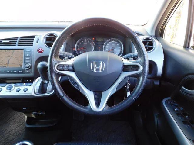 Honda Stream II рестайлинг, 2014 год, 900 000 рублей, 11 фотография