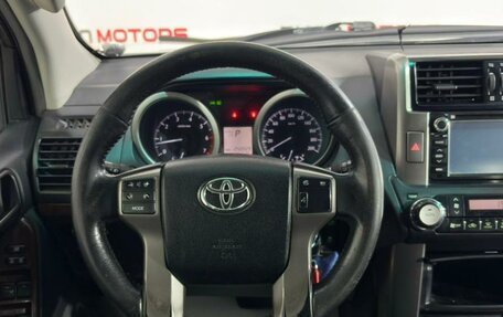 Toyota Land Cruiser Prado 150 рестайлинг 2, 2011 год, 2 820 000 рублей, 11 фотография