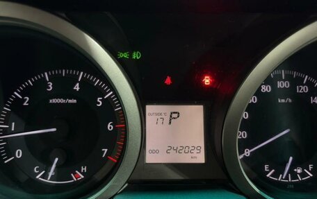 Toyota Land Cruiser Prado 150 рестайлинг 2, 2011 год, 2 820 000 рублей, 14 фотография